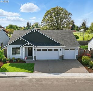 317 S 7th St, Carlton, OR, 97111