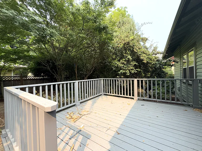 1515 NE Fremont St — Photo 10