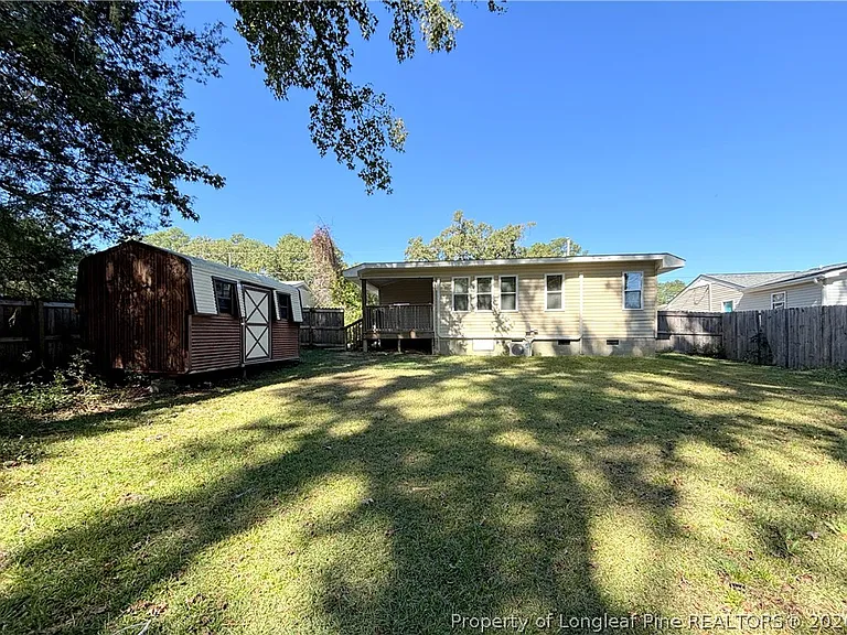 931 Fleetwood Dr — Photo 2