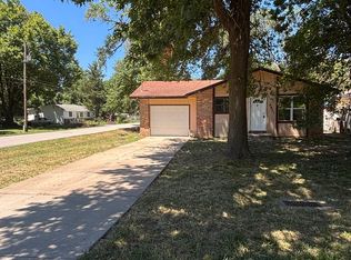 3031 W Pacific St, Springfield, MO 65802