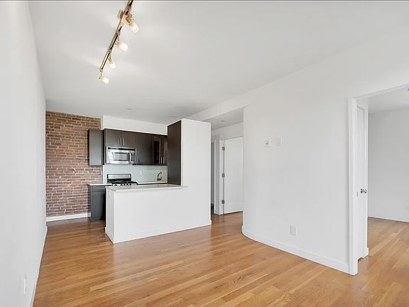 3rd image of 259 E Broadway APT 4A