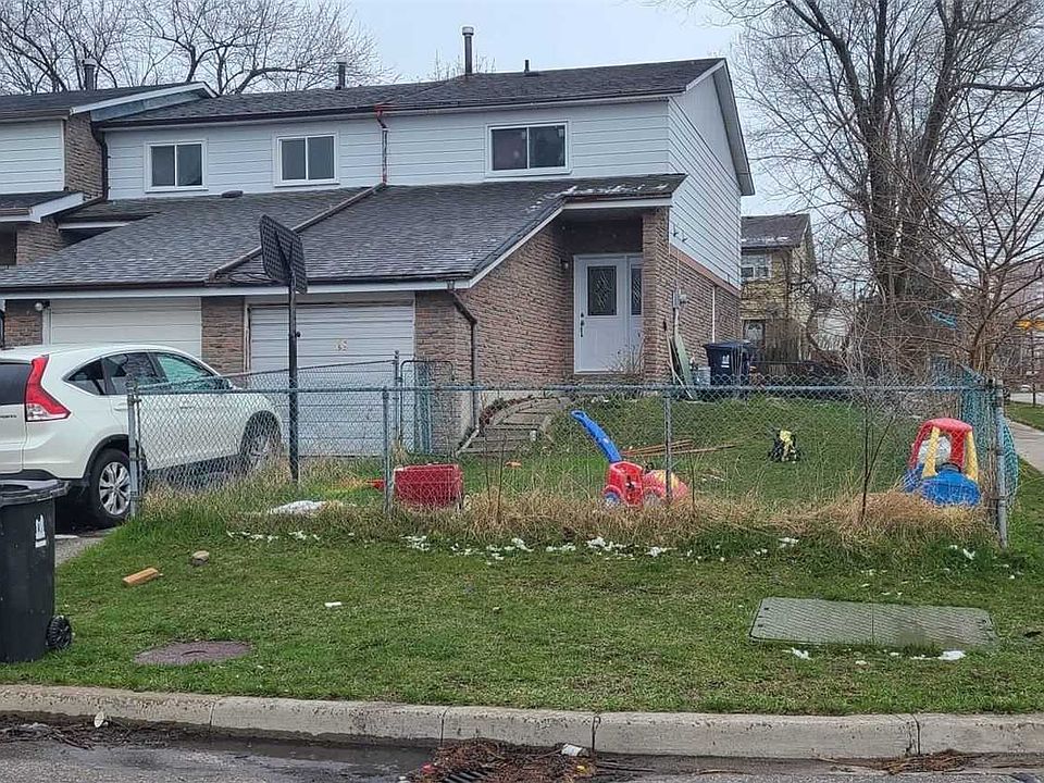 2nd image of 68 Burkwood Cres