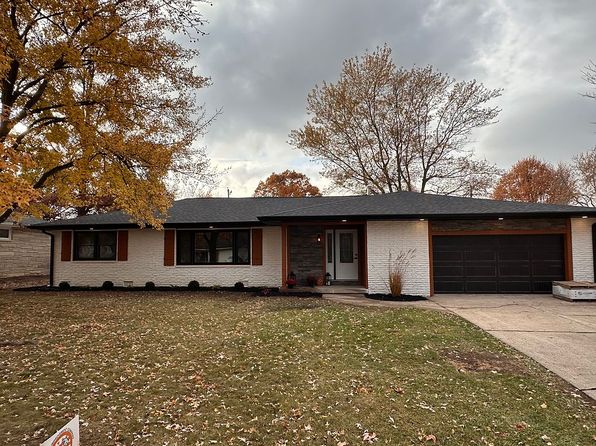 1305 N Greenbriar Rd