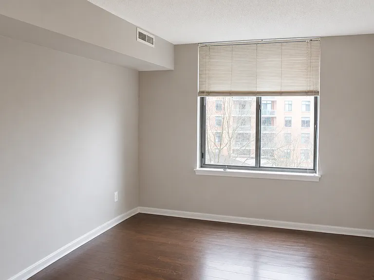 11710 Old Georgetown Rd #527 — Photo 7