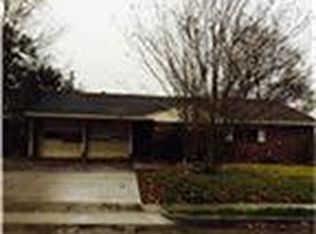 3910 Grapevine St, Houston, TX 77045