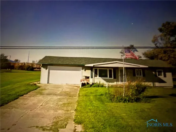 29113 E Broadway St, Walbridge, OH 43465