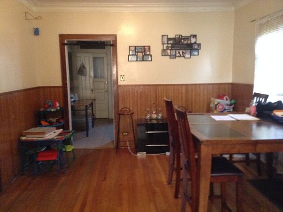 5th image of 1126 N Taylor Ave