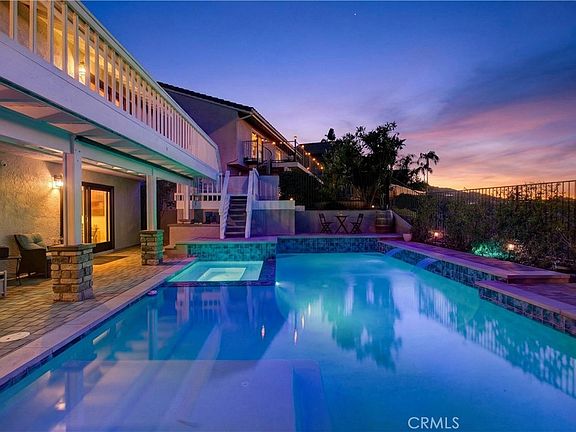 4th image of 731 S Ridgeview Rd