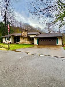 69 Circle Drive, New Martinsville, WV, 26155