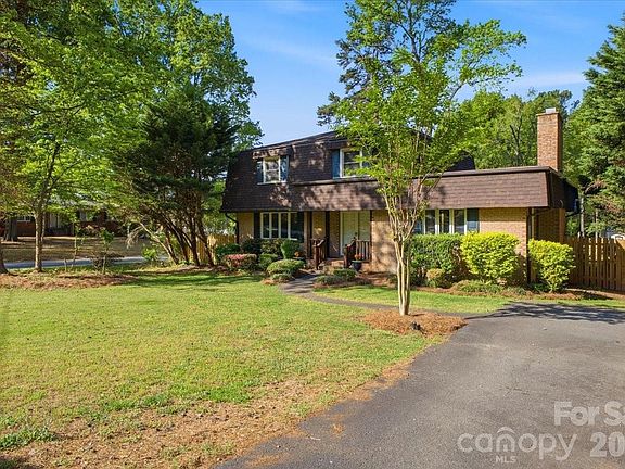 2nd image of 1200 Berkshire Dr
