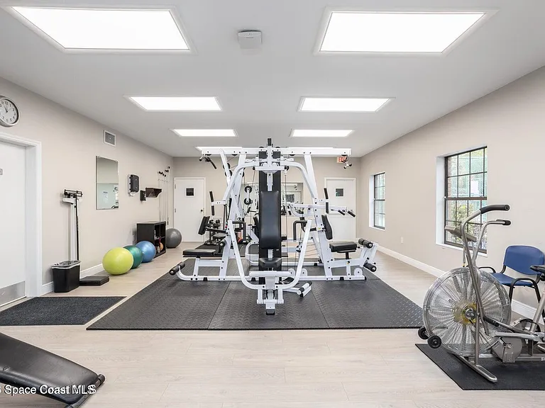 9017 Manchester Ln #21E — Photo 37