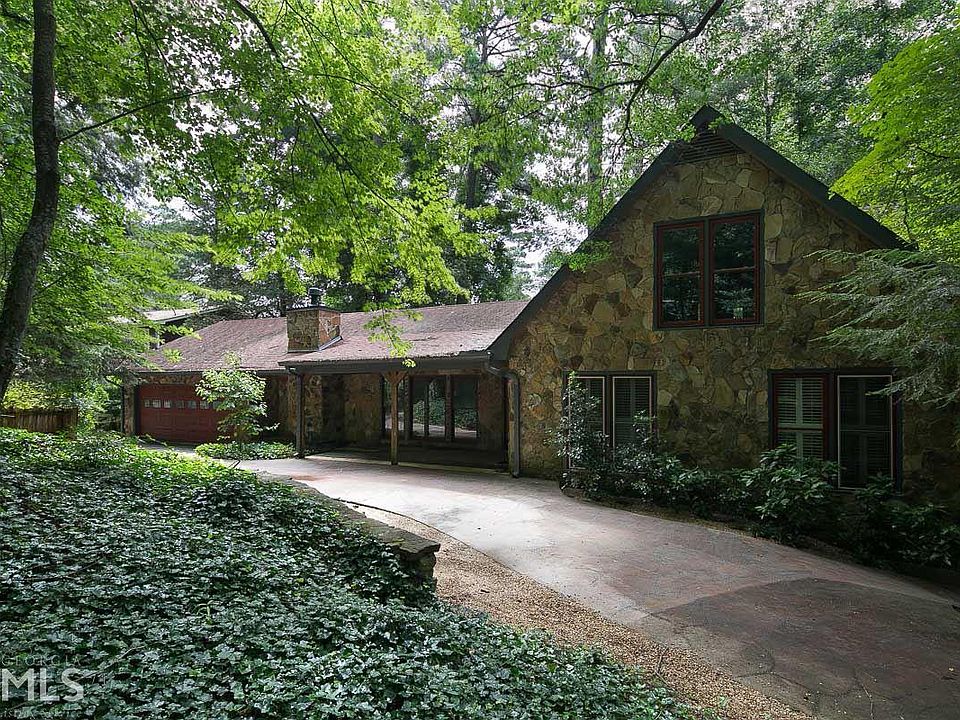 1st image of 1982 Lake Lucerne Dr SW #7