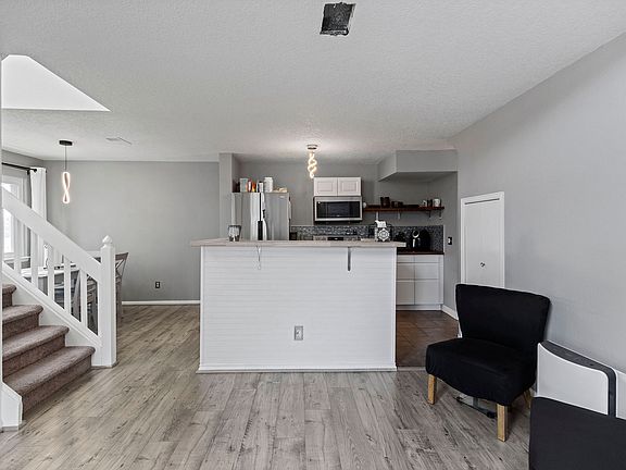 4th image of 5550 W 80th Pl APT 12