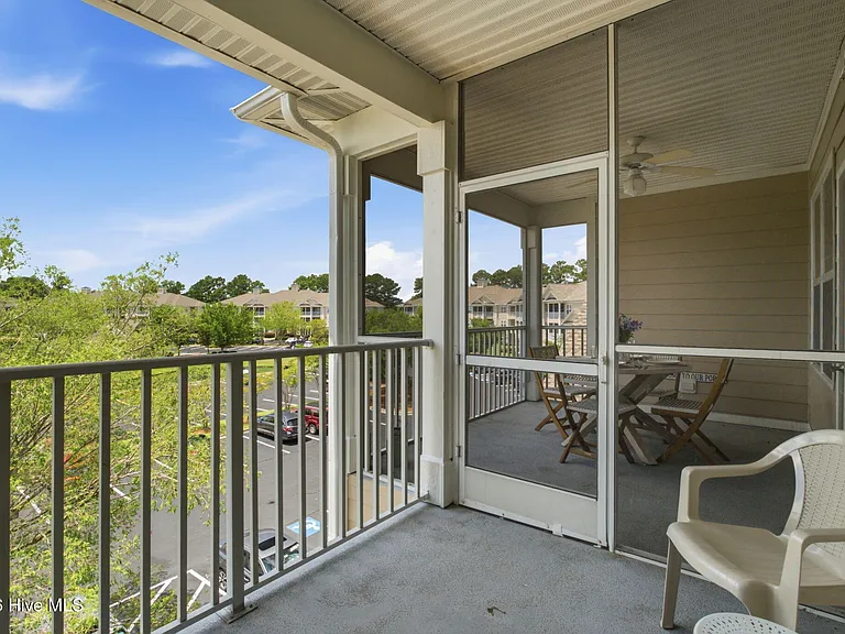 240 Woodlands Way #17 — Photo 31