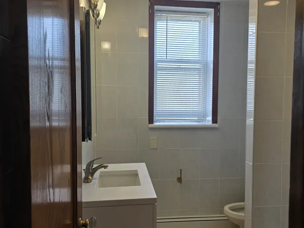 209 Columbus Place image 3 of 14