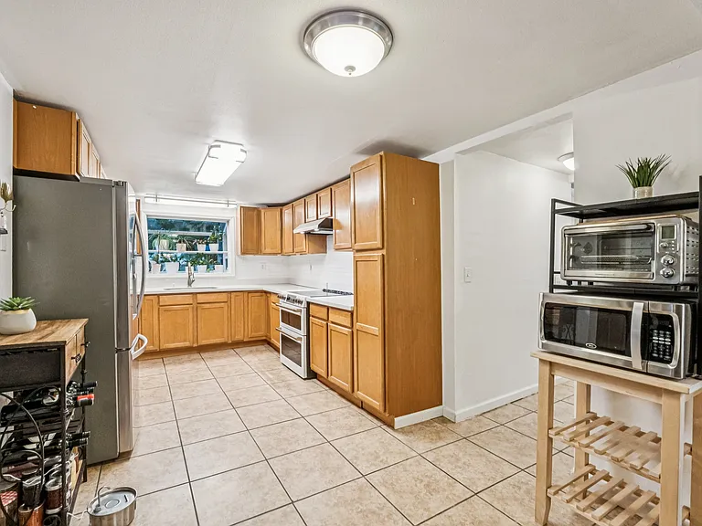 23761A Locust Way — Photo 9