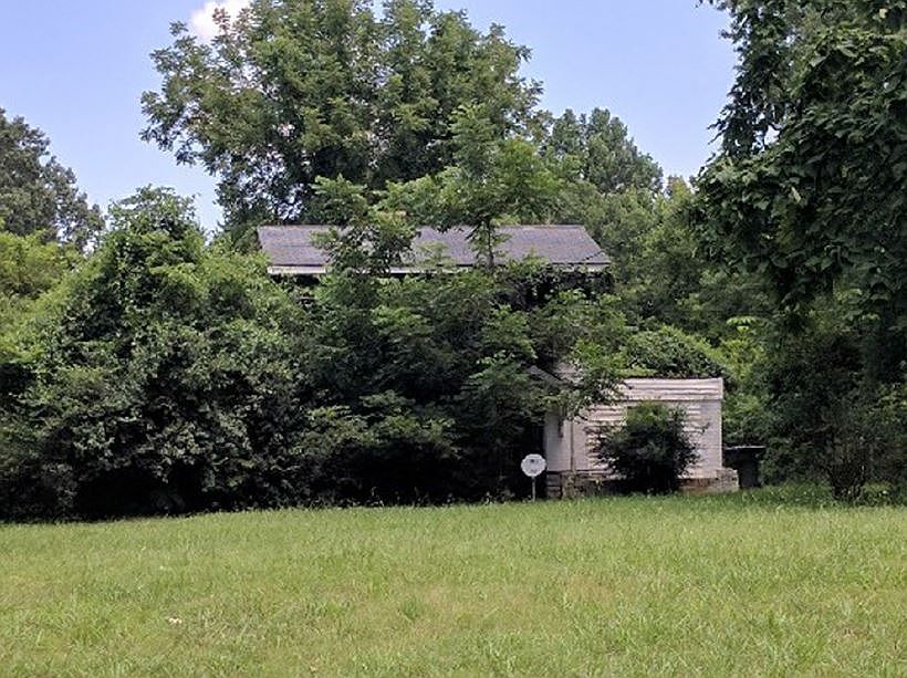 2nd image of 3300 James Rd
