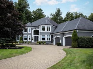 5064 Rockledge Dr, Clarence, NY 14031