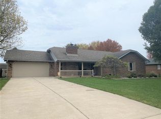 2356 Price Dr, Anderson, IN 46012