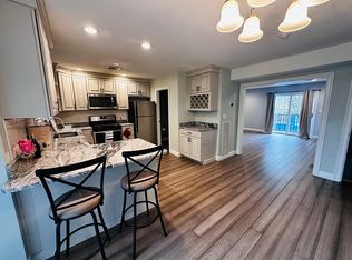 275 Donohue Rd APT 5, Dracut, MA 01826