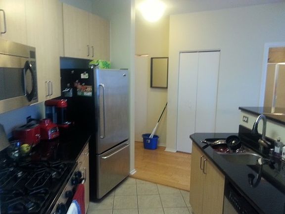 2nd image of 600 N Kingsbury St APT 1511
