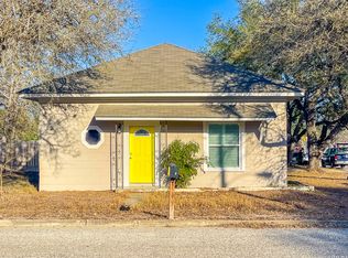 423 S 6th, Kenedy, TX 78119