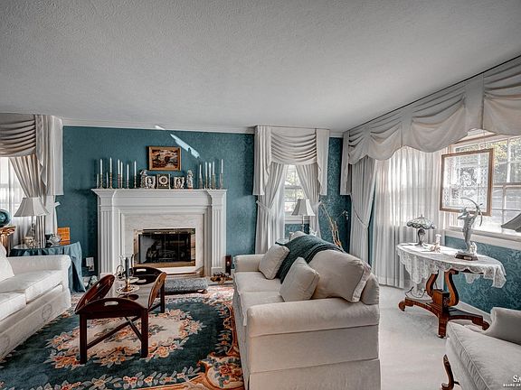 4th image of 524 Camden Dr