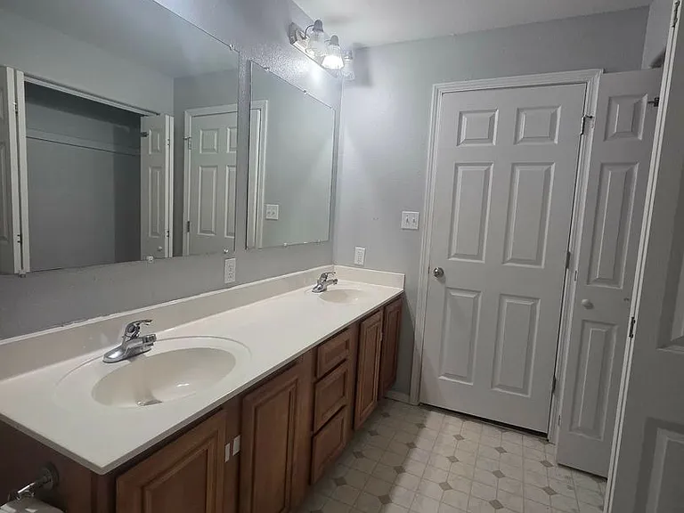 906 Whitetail Ct — Photo 24