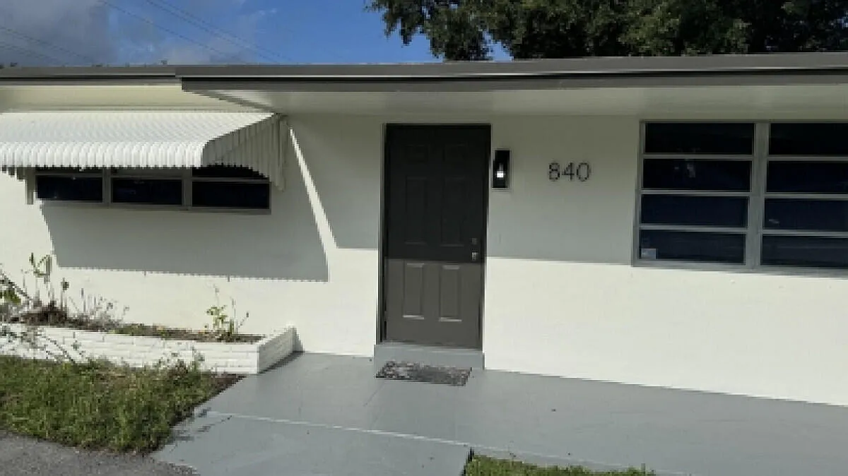 2 bed, 1.0 bath, 1050 sqft, $1,995 — Photo 3