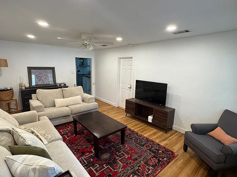 1113 Cheatham St — Photo 25
