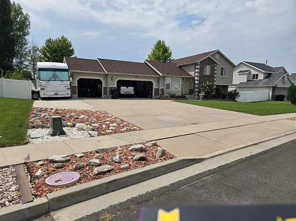 1133 N 1120 W, Clinton, UT 84015