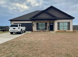 129 Olaff Rd, Cowarts, AL 36321