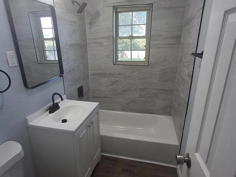 2253 NW 40th St — Photo 10
