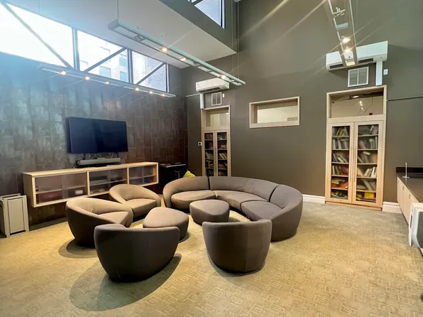 280 Rector Place image 11 of 13