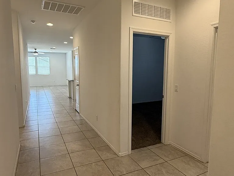 1137 W Chimes Tower Dr — Photo 61