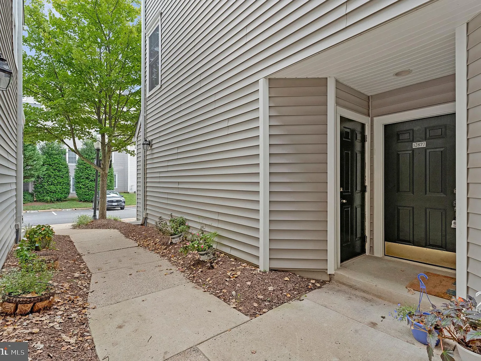 Gates Of Fair Lakes Cond — Photo 2