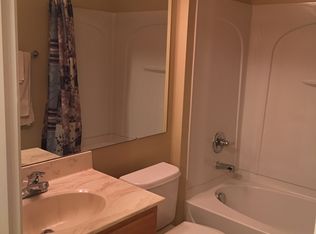 1326 Twin Spires Dr #104, Batavia, OH