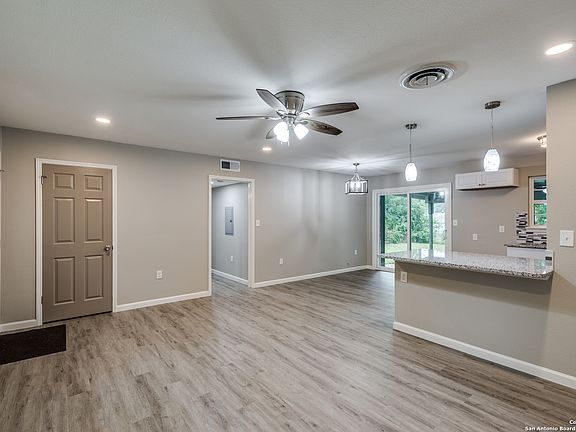 4th image of 242 HATCHER AVE