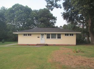 1413 Circle Dr, Roanoke Rapids, NC 27870