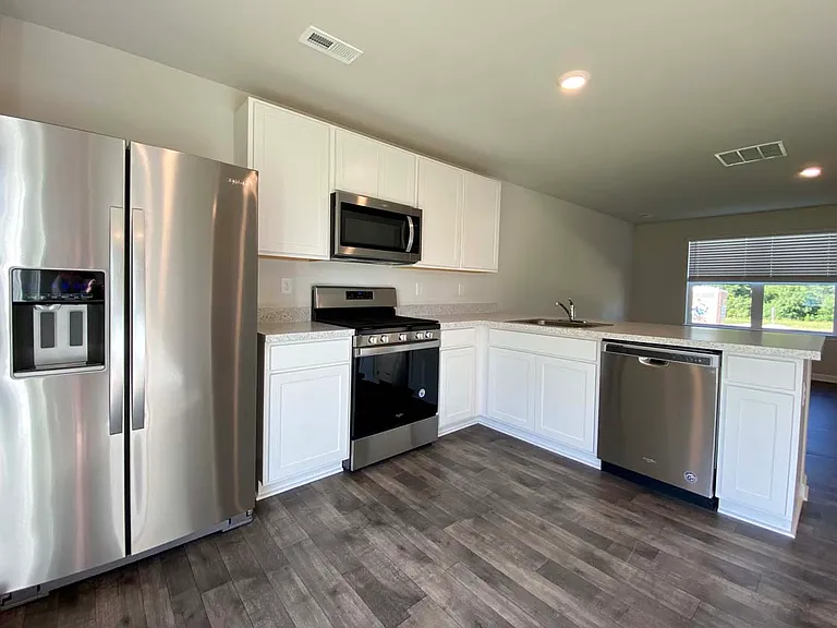 407 Mardella Dr — Photo 10