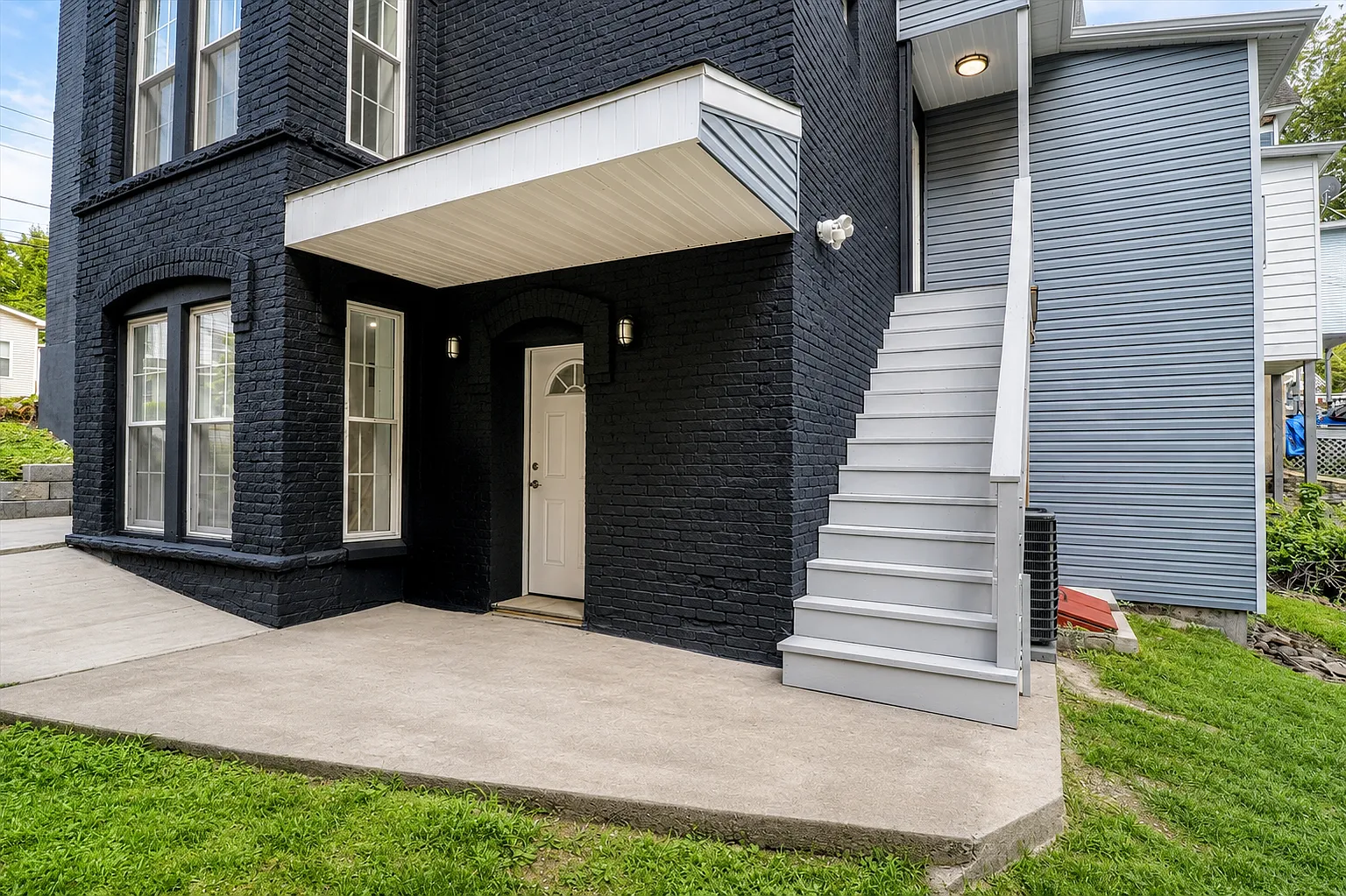 2 bed, 1200 sqft, $1,700 — Photo 3