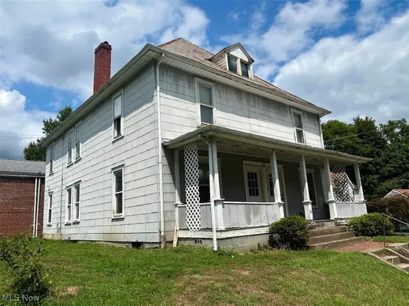 615 Wooster St, Marietta, OH 45750