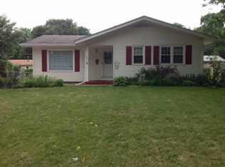 2628 Holly Dr, Bettendorf, IA
