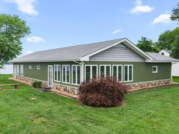 4387 Naylors Beach Rd, Warsaw, VA 22572