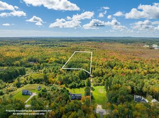 1 Chipmunk Trl, Kennebunk, ME 04043