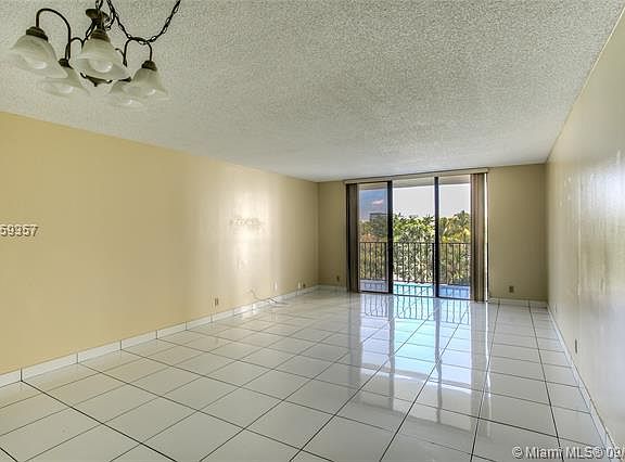 3rd image of 18151 NE 31st Ct APT 410
