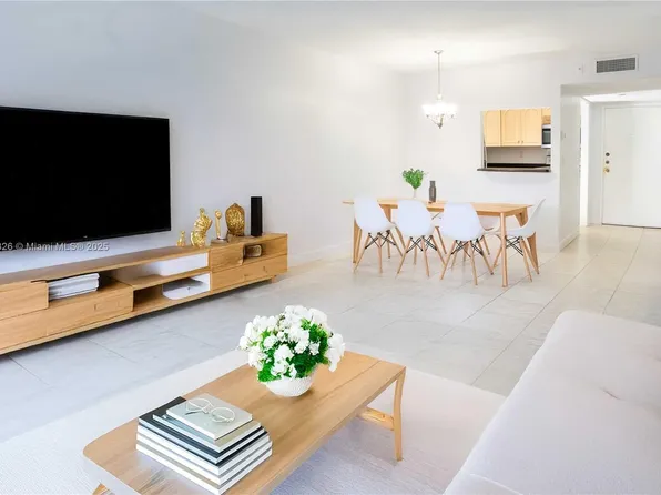 301 Racquet Club Rd APT 307, Fort Lauderdale, FL 33326