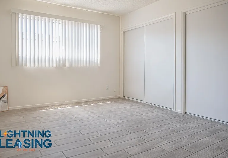 915 N Wilton Pl #309 — Photo 6