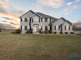 11101 W Genzman Rd, Oak Harbor, OH 43449