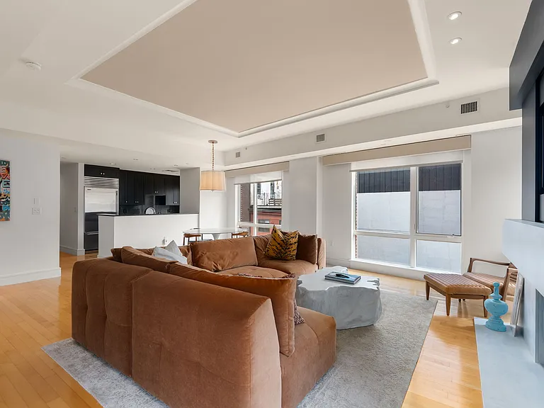 50 Fleet St #402 — Photo 4